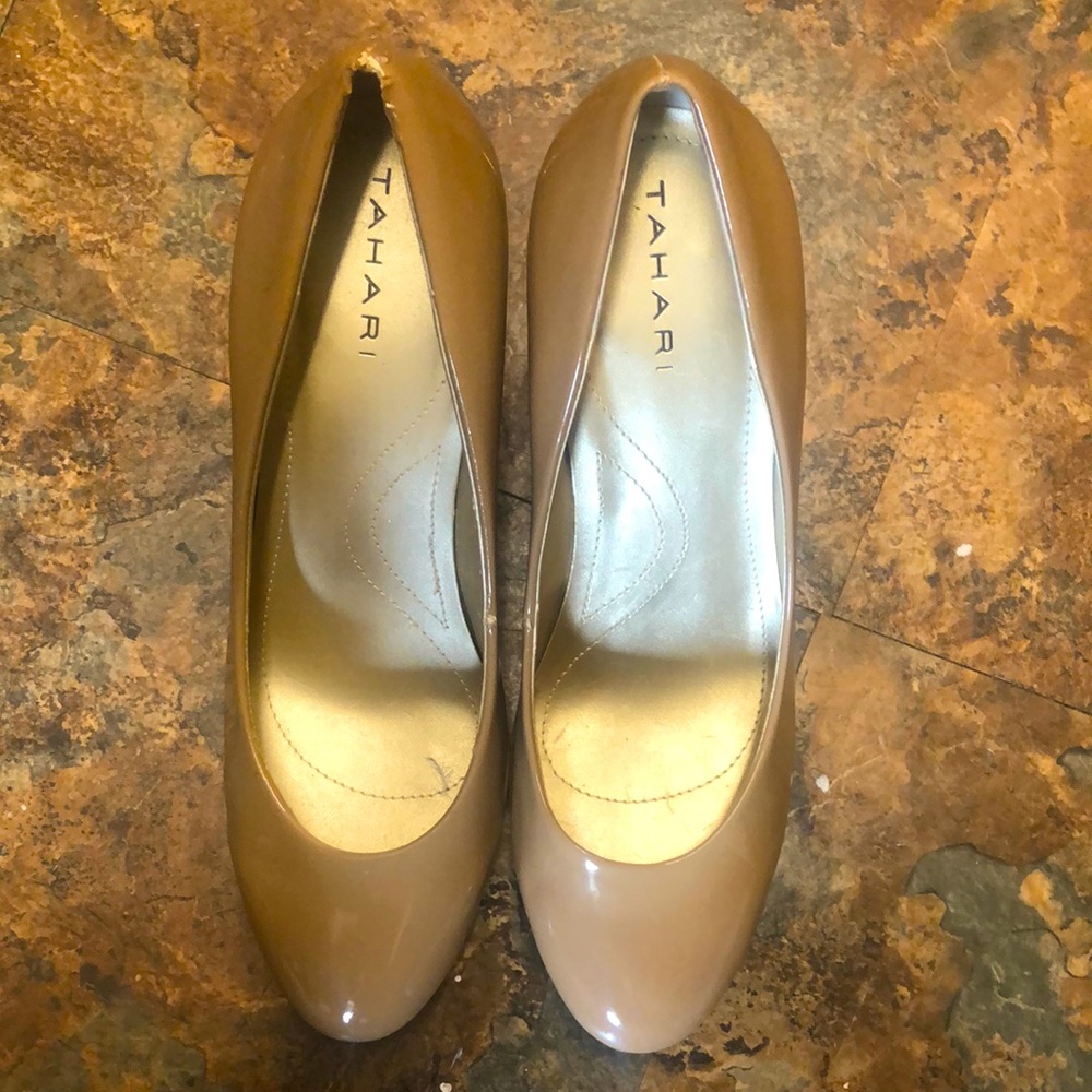 Women’s Nude-Color Tahari Heels